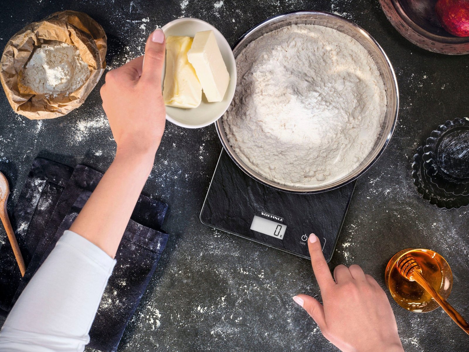 Soehnle Küchenwaage Page Compact 300 Slate, Tragkraft 5 kg, 1 g genaue Teilung Küchenwaagen Soehnle